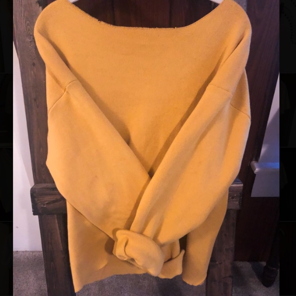 Open back Sweater